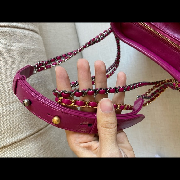 AUTHENTIC Chanel 19K Fuchsia Gabrielle Hobo Small - Picture 8 of 13